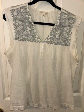 Lucky Brand Cream Sleeveless Camisole with Gray Lace Yoke